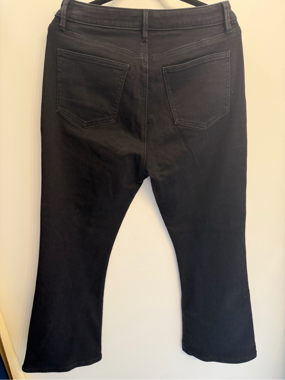 NWOT Ann Taylor Black Boot Cut Curvy Size 10 Jeans - Picture 5 of 7